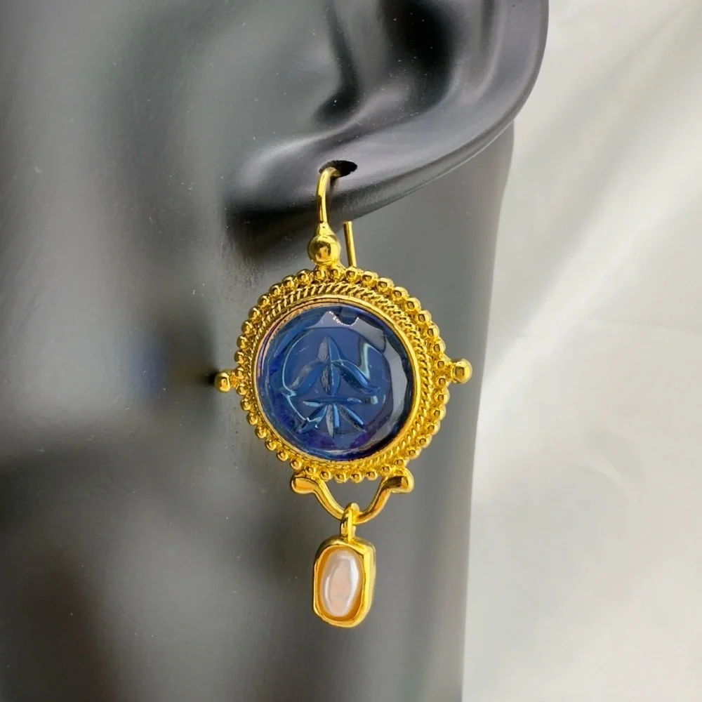 Earrings Blue Pearl Gold Vintage